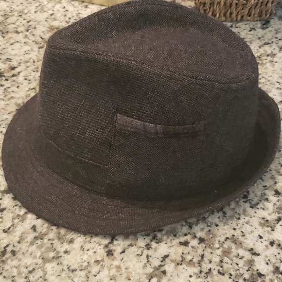 Gray Thread Hat - Picture 2 of 2